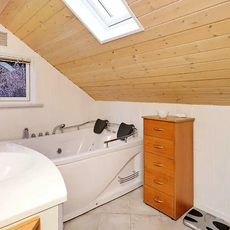 Holiday home Holiday Trinderupgard Ii Roe